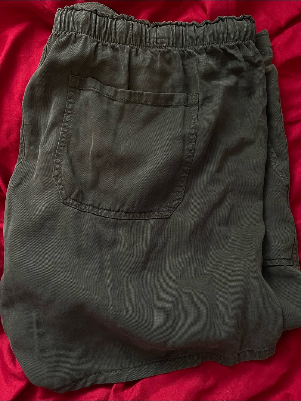Green Cargo Draw-String Shorts ⭐️ - Picture 3 of 5